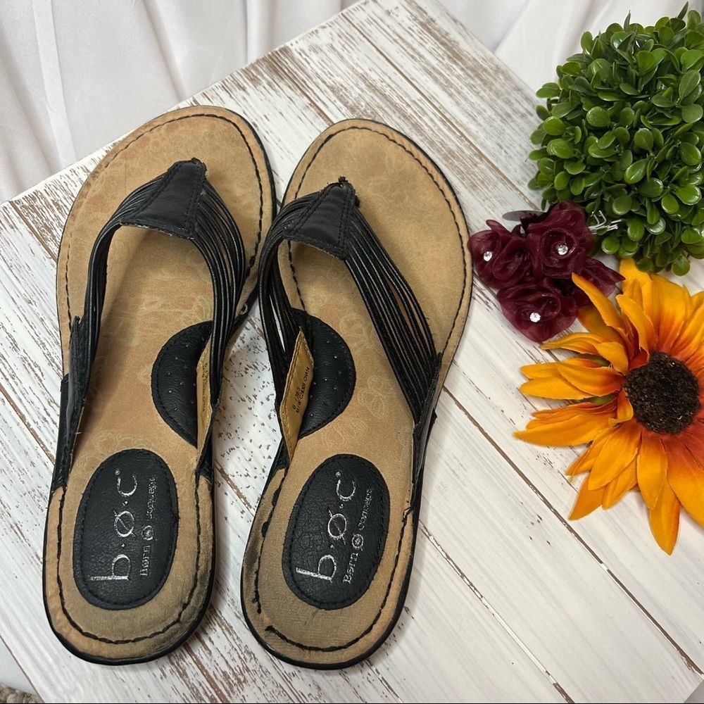 Strappy thong sandals - Size 6